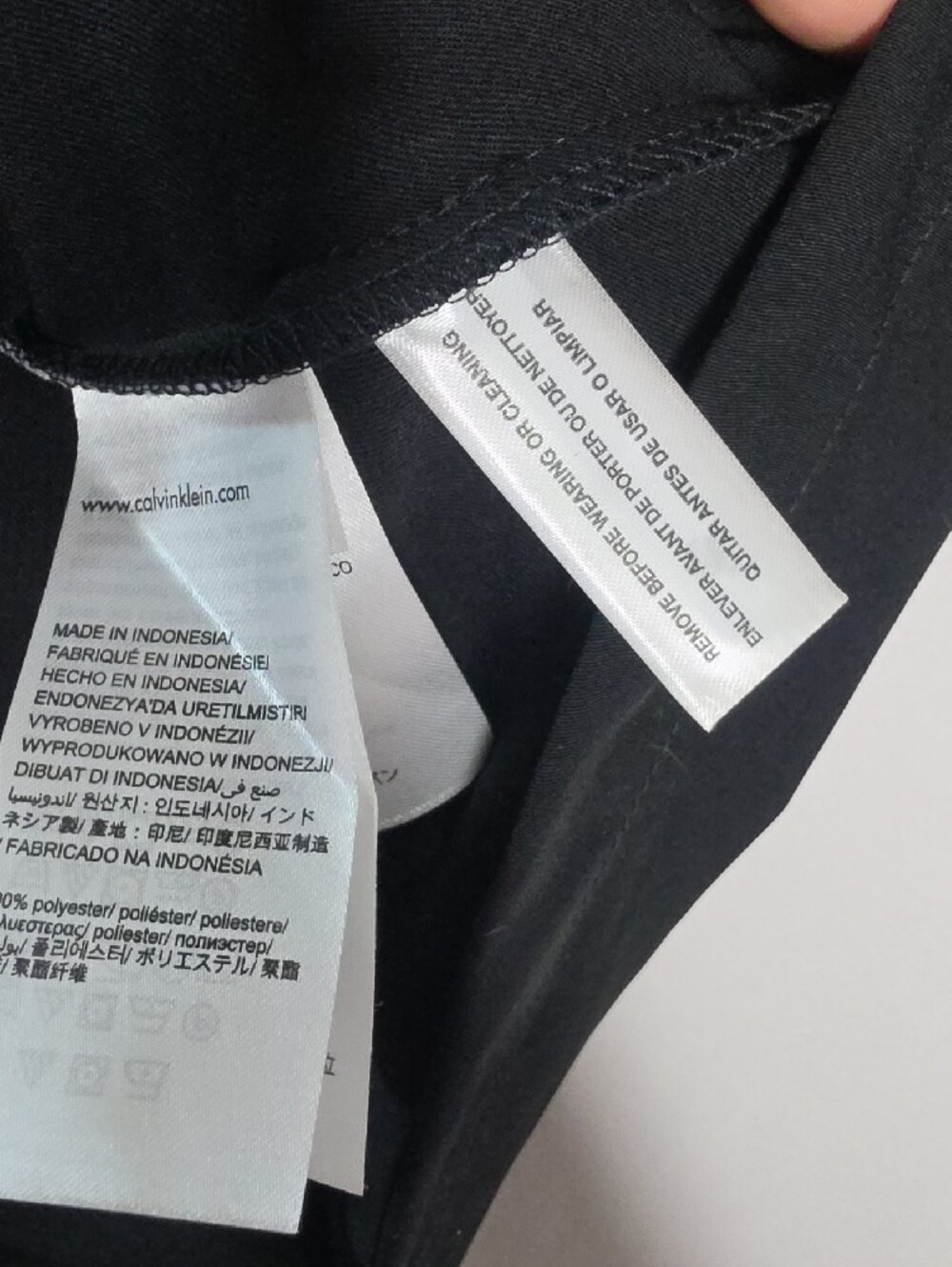 Calvin Klein button-back blouse - Picture 6 of 6